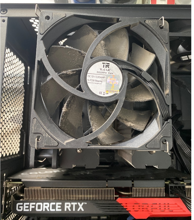 i7-12700K 降压 + 7风扇风道实测:深圳 30.5°C 室温双烤不降频指南